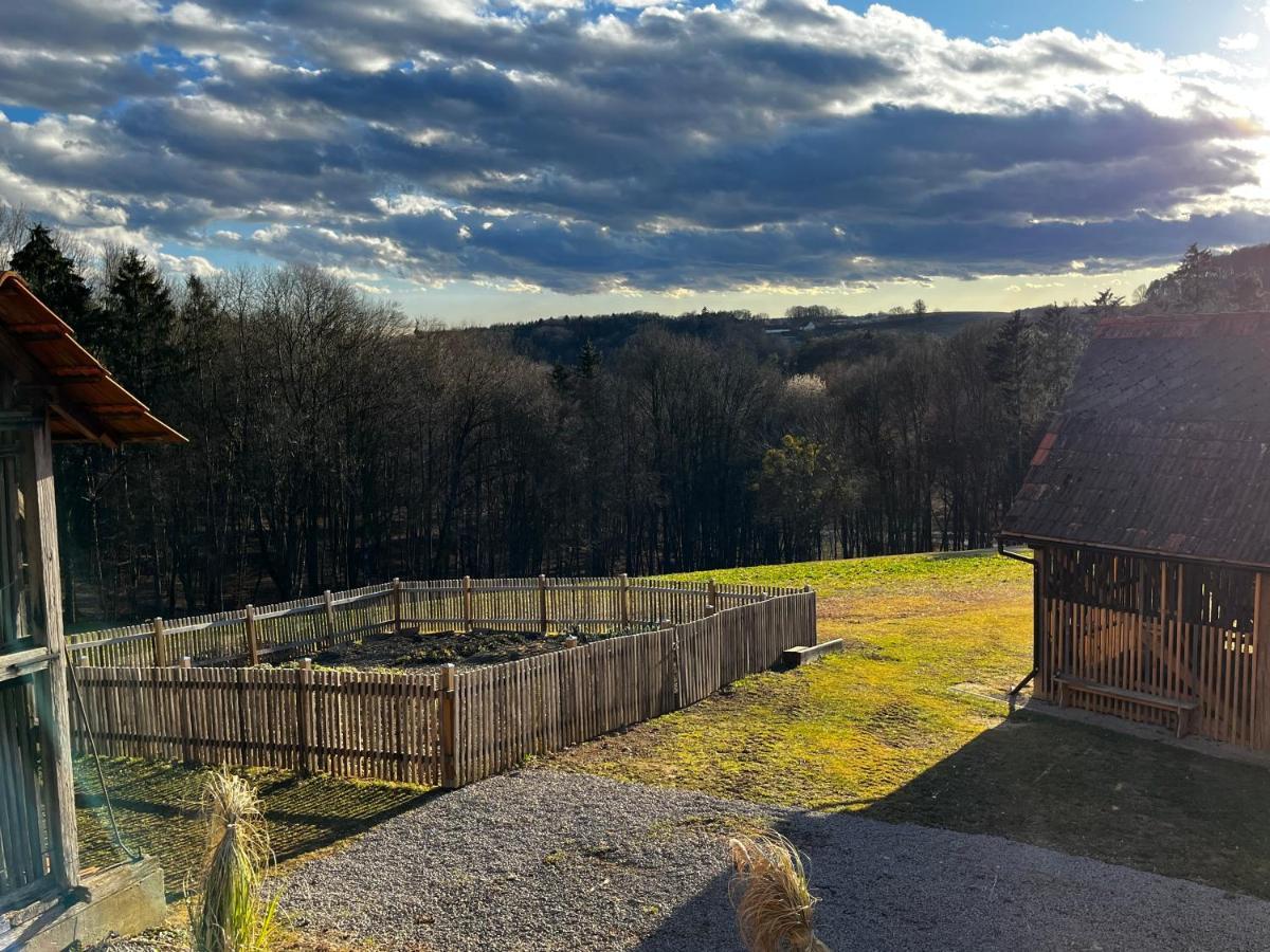 Ferienhaus Thonjoergl Gnas Exteriör bild